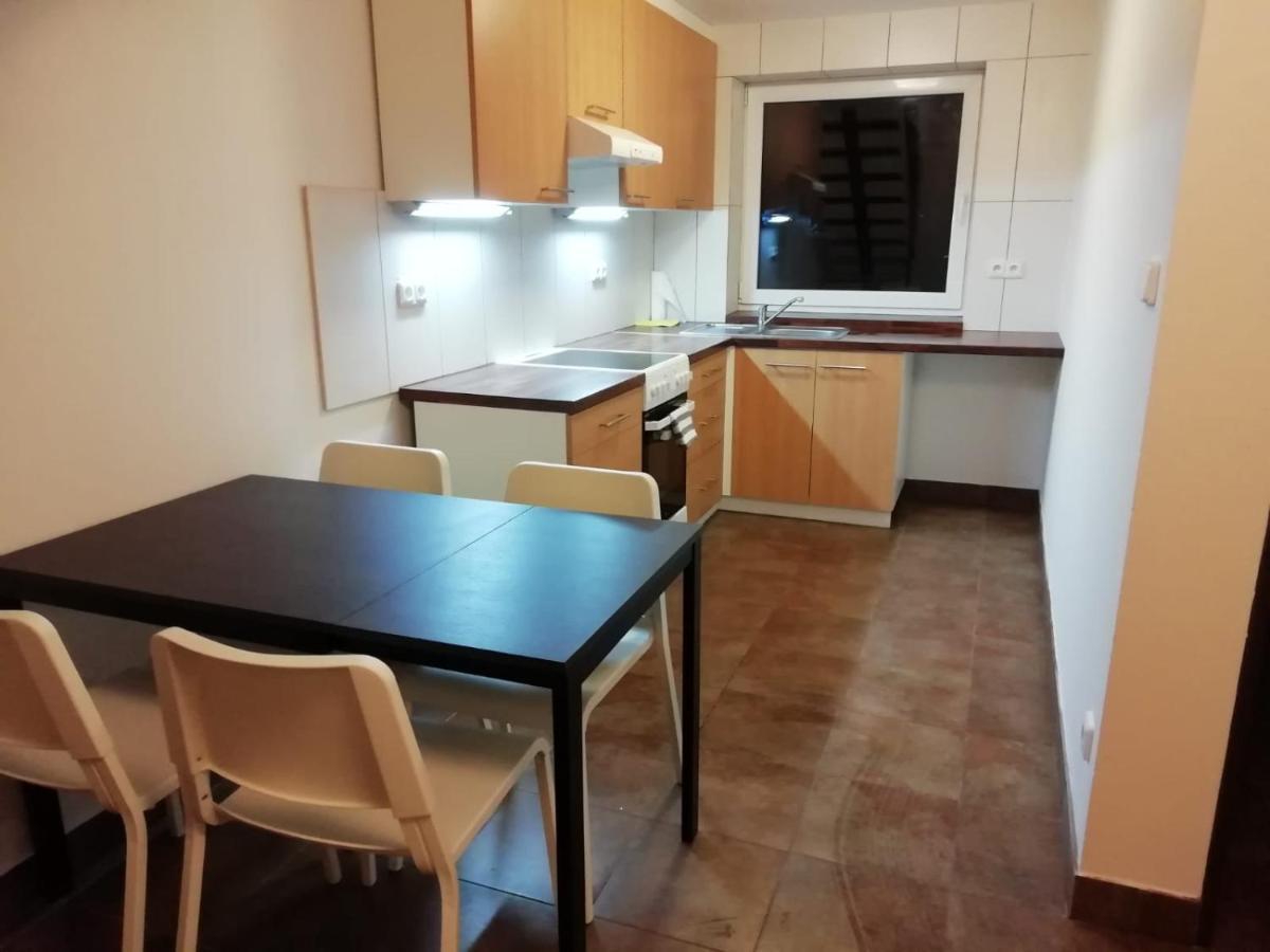 Apartmany Vinarstvi Klucov Lstibor Exterior foto