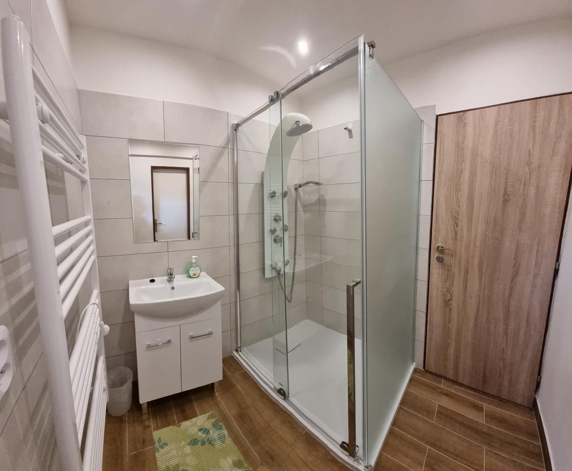 Apartmany Vinarstvi Klucov Lstibor Exterior foto
