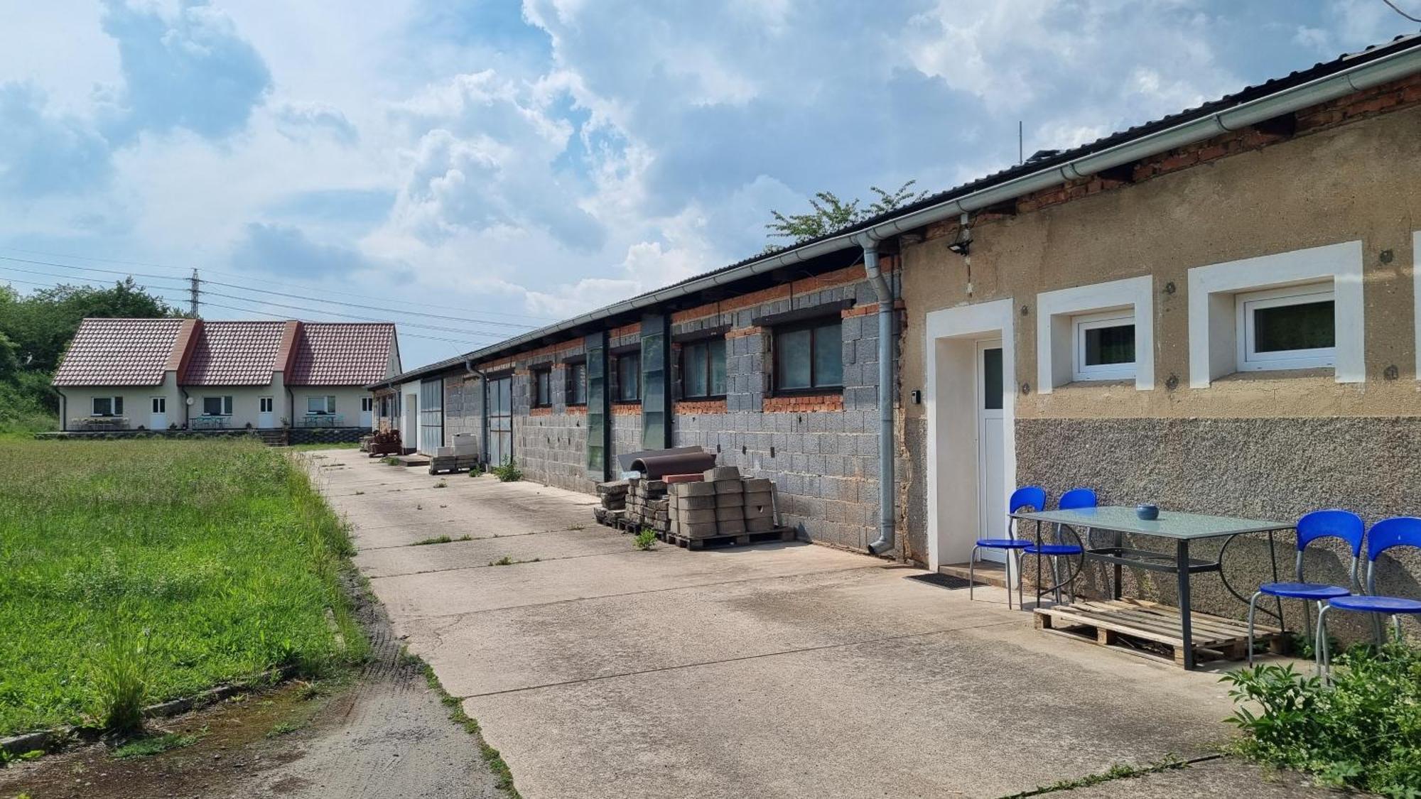 Apartmany Vinarstvi Klucov Lstibor Exterior foto
